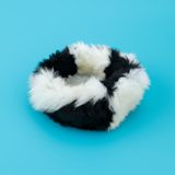 Irish Sheep Wool Pet Bed - Black and White The Irish Woollen Workshop