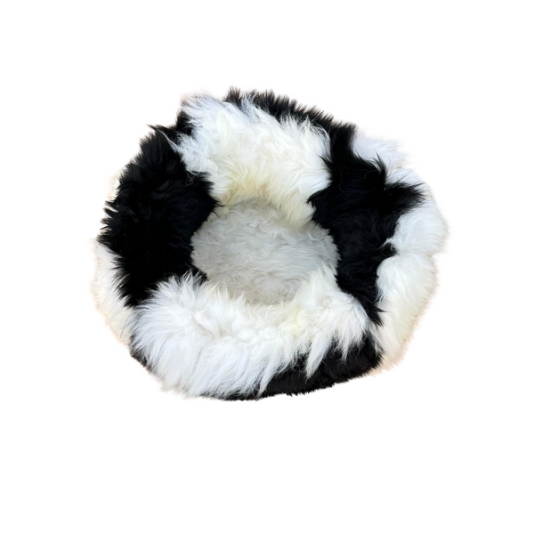 Irish Sheep Wool Pet Bed - Black and White